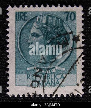 ISTANBUL, TURQUIE - 02 JANVIER 2021 : le timbre italien montre Italia Banque D'Images