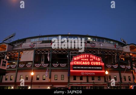 13 octobre 2016 - Chicago, il, États-Unis - extérieur de Wrigley Field à Chicago en 2016. Le stade a accueilli pour la dernière fois un All-Star Game en 1990. (Crédit image : © Chris Sweda/TNS via ZUMA Wire) Banque D'Images