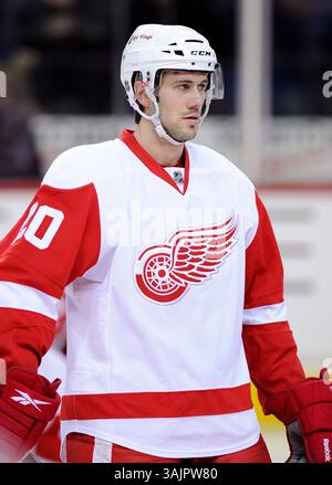 17 mars 2010 - Calgary, Alberta, Canada - photo de profil de joueur de la LNH sur Drew Miller des Red Wings de Détroit lors d'un récent match à Calgary. (Crédit image : © Larry MacDougal via ZUMA Wire) Banque D'Images