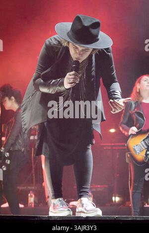27 mai 2017 - Toronto, Ontario, Canada - la musicienne canadienne SERENA RYDER a donné un concert à guichet fermé au CBC Music Festival, qui a lieu à Echo Beach, à Toronto. En photo : SERENA RYDER (crédit image : © Angel Marchini via ZUMA Wire) Banque D'Images