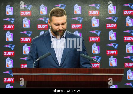 30 juillet 2017 ; Foxborough, ma, États-Unis ; le défenseur des Patriots de la Nouvelle-Angleterre Rob Ninkovich annonce sa retraite lors d'une conférence de presse au stade Gillette. Anthony Nesmith/Cal Sport Media(image de crédit : &copy ; Anthony Nesmith/CSM via ZUMA Wire) Banque D'Images