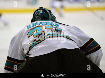 23 février 2009 : Brian Boucher, gardien des Sharks de San Jose #33, se réchauffe avant un match de la LNH entre les Sharks de San Jose et les Stars de Dallas au American Airlines Center à Dallas, TX San Jose a battu Dallas 1-0 (crédit image : © Albert Pena/Cal Sport Media) Banque D'Images