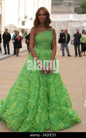 69e gala annuel d'ouverture du printemps du Ballet américain. Le Metropolitan Opera House au Lincoln Center à New York 05-18-2009.photo de Paul Schmulbach-Globe photos, Inc â© 2009.K62172PSC.IMAN (crédit image : © Paul Schmulbach/Globe photos/ZUMAPRESS.com) Banque D'Images