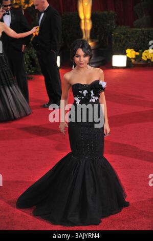 22 février 2009 - Hollywood, Californie, États-Unis - L'actrice VANESSA HUDGENS arrive à la 81e cérémonie annuelle des Academy Awards au Kodak Theatre à Hollywood. (Crédit image : © Adam Latham/ZUMA Press) Banque D'Images