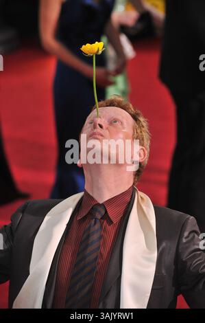 22 février 2009 - Hollywood, Californie, États-Unis - PHILIPPE PETIT arrive à la 81e cérémonie annuelle des Academy Awards qui se tient au Kodak Theatre à Hollywood. (Crédit image : © Adam Latham/ZUMA Press) Banque D'Images