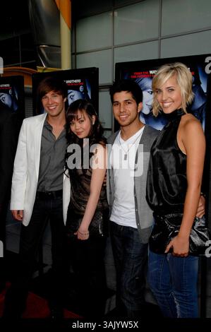 PAUL McGill, ANNA MARIE PEREZ DE TAGLE, WALTER PEREZ et KHERINGTON PAYNE lors de la première du nouveau film de Paramount Pictures DANCE FLICK, au cinémas Arclight, le 20 mai 2009, à Los Angeles. Photo de Michael Germana -Globe photos, Inc..K62201MGE (crédit image : © Michael Germana/Globe photos/ZUMAPRESS.com) Banque D'Images