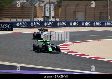 28 BEDRIN Nikita (ita), AIX Racing, Dallara F3 2025, action lors de la 2ème manche du Championnat FIA de formule 3 2025 du 11 au 13 avril 2025 sur le circuit International de Bahreïn, à Sakhir, Bahreïn Banque D'Images