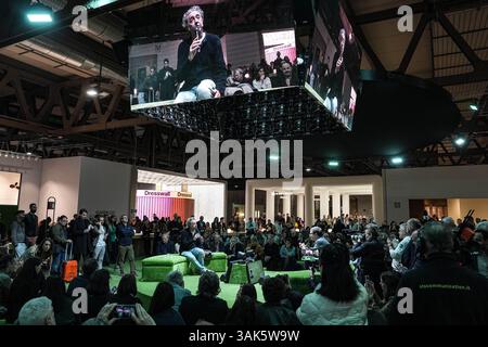 Milan, Italie. 12 avril 2025. Discours de Paolo Sorrentino au Salone del Mobile 2025, Milan, 12 avril 2025 . (Photo de Gian Mattia D'Alberto/Lapresse) crédit : LaPresse/Alamy Live News Banque D'Images