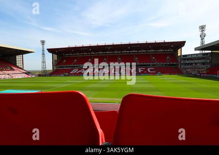 Stade d'Oakwell, Barnsley, Angleterre - 12 avril 2025 vue générale du stade d'Oakwell - avant le match Barnsley v Bolton Wanderers, Sky Bet League One, 2024/25, stade d'Oakwell, Barnsley, Angleterre - 12 avril 2025 crédit : Mathew Marsden/WhiteRosePhotos/Alamy Live News Banque D'Images