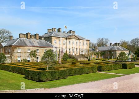 Dumfries House est une maison de campagne palladienne à Ayrshire, en Écosse. Il est situé dans un grand domaine, à environ 3 km à l'ouest de Cumnock. Banque D'Images