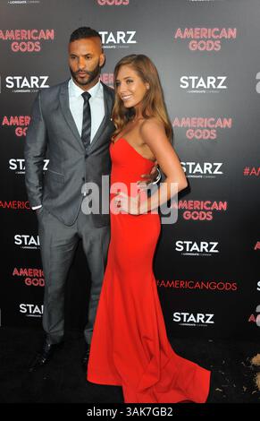 20 avril 2017 - Los Angeles, CA, États-Unis - Ricky Whittle arrive à la première de 'American Gods' au cinéma ArcLight Cinerama Dome le 20 avril 2017 à Hollywood, Californie (crédit image : © Peter West/Ace Pictures via ZUMA Press) Banque D'Images