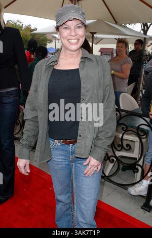 22 avril 2107 - FICHIER PHOTO - L'actrice populaire ERIN MORAN, un pilier à la télévision de la fin des années 60 au milieu des années 80 et surtout connue pour son rôle de petite sœur dans la sitcom 'Happy Days', est morte. Elle avait 56 ans. Les autorités de l'Indiana ont trouvé son corps samedi après-midi après avoir reçu un appel 911 à 16h07 pour 'une femme insensible.' Les premiers intervenants ont trouvé son DOA. Photo : Nov 23, 2008 - El Cajon, Californie, USA - L'actrice ERIN MORAN arrive à la 62ème parade annuelle Mother Goose à El Cajon. (Crédit image : © Jerod Harris/ZUMA Press) Banque D'Images