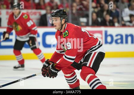 06 novembre 2016 : Chicago, Illinois, États-Unis - Blackhawk #19 Jonathan Toews en action lors du match de la Ligue nationale de hockey entre les Blackhawks de Chicago et les Stars de Dallas au United Center à Chicago, il. (Image de crédit : &copy ; Mike Wulf/CSM via ZUMA Wire) Banque D'Images