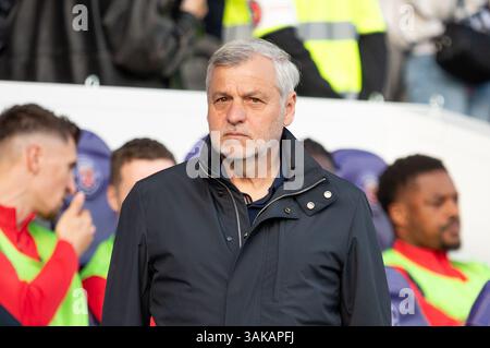 Bruno Genesio de Lille lors du championnat de France de Ligue 1 match de football entre Toulouse FC et LOSC Lille le 12 avril 2025 au stade de Toulouse Banque D'Images