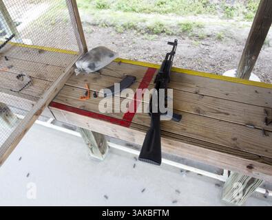 3 mars 2017 - Sebastian, Floride, États-Unis - MONICA HERNDON | fois.Un I.O. Inc. AK47 à l'Indian River Comté de tir, de Sebastian, en Floride, le vendredi 3 mars 2017. (Crédit Image : © Monica Herndon/Tampa Bay Times via Zuma sur le fil) Banque D'Images