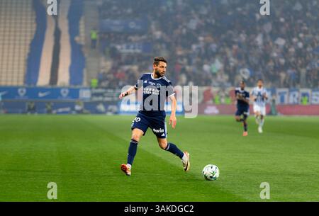 Grenoble, France. 06 avril 2025. Grenoble, France, 12 mars 2025 Julien Lopez (20 Paris FC) en action lors du match du Championnat de France de Ligue 2 entre Grenoble et Paris Football Club au stade Alpes de Grenoble, France (Constance Bugaut/SPP) crédit : SPP Sport photo de presse. /Alamy Live News Banque D'Images