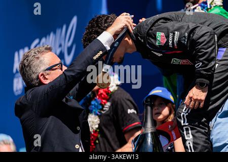 Homestead, Etats-Unis. 12 avril 2025. Médaille FIA sur le podium, lors de l'ePrix de Miami, 5ème manche du Championnat du monde ABB FIA Formula E 2024-25, sur le Homestead - Miami Speedway du 9 au 12 avril 2025 à Homestead, Floride, États-Unis d'Amérique - photo Germain Hazard/DPPI crédit : DPPI Media/Alamy Live News Banque D'Images