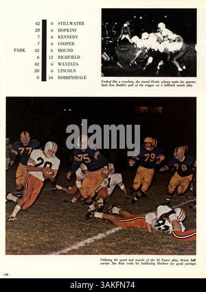 L'annuaire 'Echowan' 1967 du lycée Louis Park met en lumière les réalisations des étudiants, des professeurs, des équipes sportives, des clubs et des événements clés de l'année scolaire 1966-1967. Banque D'Images
