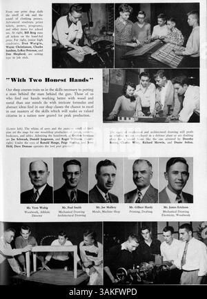Le Patrick Henry High Yearbook 1951, Orateur 1951, met en lumière les étudiants, les professeurs, les clubs, athlétisme, et événements de l'année scolaire 1950-1951. Banque D'Images