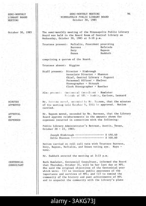 Les 1985 minutes du conseil d'administration de la bibliothèque publique de Minneapolis soulignent les discussions sur la gestion du budget, la distribution des ressources et l'expansion des programmes de bibliothèque centrés sur la communauté. Banque D'Images