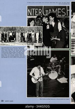 Le Hopkins High Yearbook 1987, intitulé « Out of the Blue », présente les moments forts de la vie étudiante, de l'athlétisme, des clubs et des événements tout au long de l'année scolaire 1986-1987, préservant ainsi les souvenirs des expériences vécues par les élèves. Banque D'Images