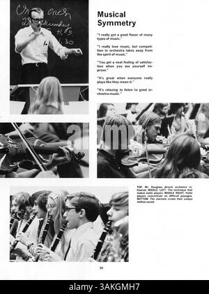 L'édition 1973 du Lindbergh High Yearbook, intitulée 'Contrails '73', présente les élèves, les enseignants, les clubs, l'athlétisme et d'autres événements importants de l'année scolaire 1972-1973 à Lindbergh High School. Banque D'Images