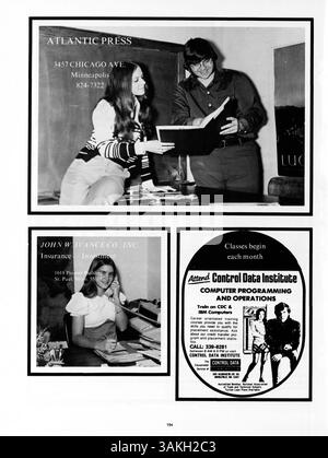 L'annuaire « Antler '75 » de la Minnehaha Academy présente la vie étudiante, l'athlétisme, les contributions des professeurs et les activités parascolaires de l'année scolaire 1974-1975/09. Banque D'Images