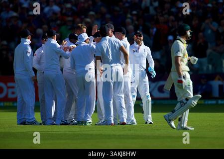 ANGLETERRE - action du 2e match Ashes test match joué à Adelaide Oval, Adélaïde, Australie du Sud, jeudi 5 décembre 2013. [Photo : Ryan Schembri - SMP images/ESPA(crédit image : © ESPA photo Agency/Cal Sport Media/ZUMAPRESS.com) Banque D'Images