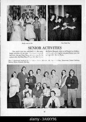 L'annuaire « Centralian » 1955 de Central High School fournit un aperçu de l'année académique 1954-1955, documentant les étudiants, les enseignants, les clubs, l'athlétisme, et l'influence de l'histoire afro-américaine. Banque D'Images