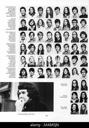 L'annuaire Wagistanian 72 de Southwest High School documente les élèves, les enseignants, les clubs, l'athlétisme et l'histoire afro-américaine de l'année scolaire 1971-1972. Banque D'Images