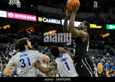 14 janvier 2014 - Omaha, Nebraska, U. S - L'attaquant Butler Khyle MARSHALL (23) a marqué 11 points et six rebonds pour les Bulldogs. Creighton a battu Butler 88-60 dans un match joué au CenturyLink Center à Omaha, Nebraska. (Crédit image : © Steven Branscombe/ZUMAPRESS.com) Banque D'Images