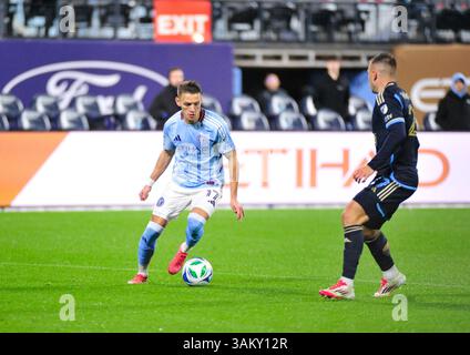 Queens, États-Unis. 12 avril 2025. Hannes Wolf (17) samedi soir à New York. Le New York City FC accueille Philadelphia Union au Citi Field le 12 avril 2025 et remporte le match 1-0, remportant une série de trois matchs sans victoire. (Photo de Jess Stiles/Sipa USA) crédit : Sipa USA/Alamy Live News Banque D'Images