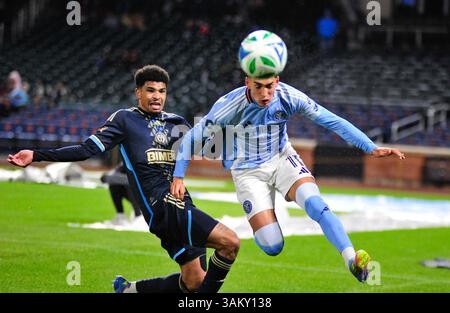Queens, États-Unis. 12 avril 2025. Julian Fernandez (11 ans) samedi soir à New York. Le New York City FC accueille Philadelphia Union au Citi Field le 12 avril 2025 et remporte le match 1-0, remportant une série de trois matchs sans victoire. (Photo de Jess Stiles/Sipa USA) crédit : Sipa USA/Alamy Live News Banque D'Images
