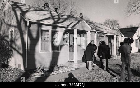 25 mars 2004 - États-Unis - KRT STAND ALONE US NEWS FILE PHOTO SLUGGED : BTKSTRANGLER KRT PHOTO VIA WICHITA EAGLE (7 avril) la maison où Nancy Fox a été tuée en 1977 à Wichita, Kansas. (MvW) 2004 (crédit image : © Eagle File/mct/ZUMAPRESS.com) Banque D'Images
