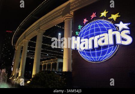 3 novembre 2004 - États-Unis - KRT US NEWS STORY SLUGGED : CASINO KRT PHOTOGRAPHIE PAR BILL HOGAN/CHICAGO TRIBUNE (11 novembre) extérieur du casino Harrah's à la Nouvelle-Orléans, Louisiane. (VMW) 2004 (crédit image : © Bill Hogan/mct/ZUMAPRESS.com) Banque D'Images