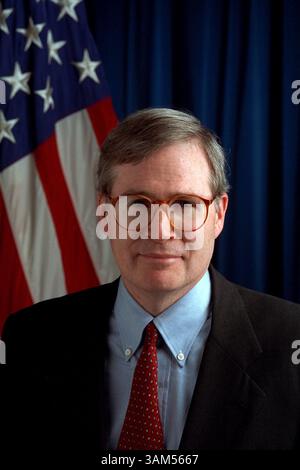 18 novembre 2004 - États-Unis - À UTILISER AVEC LES NOUVELLES américaines CONNEXES de KRT SLUGGED : BUSH-ADVISERS KRT PHOTOGRAPHIE DE PAUL MORSE/LA MAISON BLANCHE (17 novembre) Steve Hadley a été nommé par le président George W. Bush pour être le prochain conseiller à la sécurité nationale. (lde) 2004 (crédit image : © Paul Morse/mct/ZUMAPRESS.com) Banque D'Images
