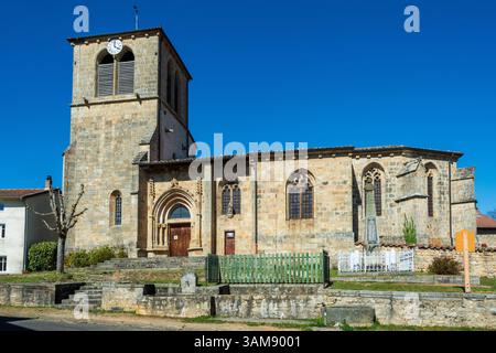 Grandval. Église Saint Pierre. Parc naturel régional du Livradois Forez. Puy de Dome. Auvergne Rhône Alpes. France Banque D'Images