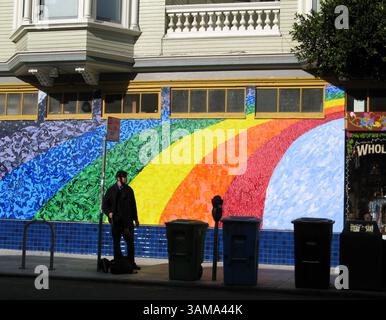 6 juin 2007 - États-Unis - Haight-Ashbury est un quartier de murs colorés, de panneaux et de gens à San Francisco, Californie, le 13 avril 2007. (Brian J. Cantwell/Seattle Times/MCT) (crédit image : © Seattle Times/mct/ZUMAPRESS.com) Banque D'Images