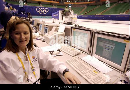 21 février 2002 - États-Unis - KRT SPORT STORY SLUGGED : OLY-BROWN KRT PHOTOGRAPHIE PAR JEFF LAWRENCE/KRT (21 février) Kelly Bown, de Philadelphie, Pennsylvanie, est directrice des services d'information sur la planification des lieux. (KRT) BL NC KD 2002 (Horiz) (lde) (crédit image : © PHOTOGNOSOURCE/mct/ZUMAPRESS.com) Banque D'Images