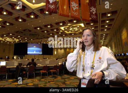 21 février 2002 - États-Unis - KRT SPORT STORY SLUGGED : OLY-BROWN KRT PHOTOGRAPHIE PAR JEFF LAWRENCE/KRT (21 février) Kelly Bown, de Philadelphie, Pennsylvanie, est directrice des services d'information sur la planification des lieux. (KRT) BL NC KD 2002 (Horiz) (lde) (crédit image : © PHOTOGNOSOURCE/mct/ZUMAPRESS.com) Banque D'Images