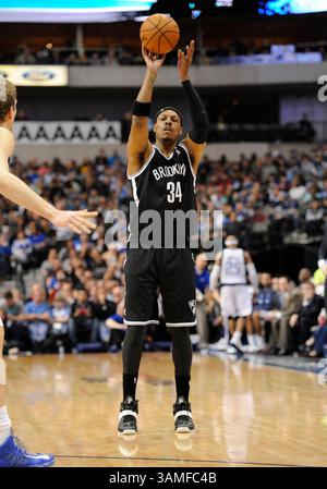 23 mars 2014 : Paul Pierce, attaquant des nets de Brooklyn, #34 lors d'un match NBA entre les nets de Brooklyn et les Mavericks de Dallas au American Airlines Center de Dallas, TX Brooklyn a battu Dallas 107-104(crédit image : © Albert Pena/Cal Sport Media/ZUMAPRESS.com) Banque D'Images
