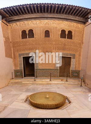 Mexuar Palace entrée Hall Palacios Nazaries Alhambra Complex dorée Courtyard Islam Spanish Renaissance architecture Detail Grenade Espagne Banque D'Images
