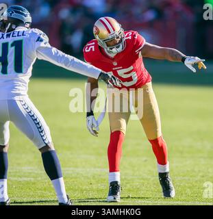 8 décembre 2013 : Michael Crabtree (15 ans), récepteur des 49ers de San Francisco, en action lors du match de football NFL entre les Seahawks de Seattle et les 49ers de San Francisco au Candlestick Park de San Francisco, CA. Les 49ers ont battu les Seahawks 19-17. Damon Tarver/Cal Sport Media(crédit image : © Damon Tarver/Cal Sport Media/ZUMAPRESS.com) Banque D'Images
