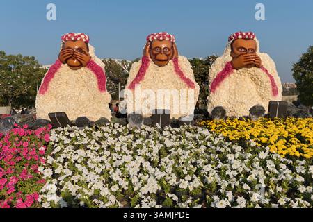 Ahmedabad International Flower Show Three Wise Monkeys affichage floral Ahmedabad Gujarat Inde Banque D'Images