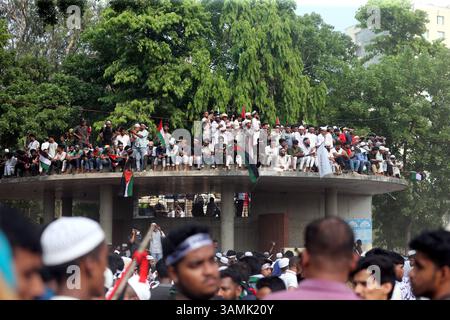 Dhaka, Wari, Bangladesh. 12 avril 2025. Les gens participent à une manifestation intitulée ''Marche pour Gaza'' lors d'un rassemblement à Dacca le 14 avril 2025, exprimant leur solidarité avec les Palestiniens de Gaza. (Crédit image : © Habibur Rahman/ZUMA Press Wire) USAGE ÉDITORIAL SEULEMENT ! Non destiné à UN USAGE commercial ! Banque D'Images