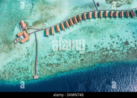 Dhigurah, Maldives - 09 décembre 2023 : vue aérienne de COMO Cocoa Island Resort sur les archipels des Maldives. Banque D'Images