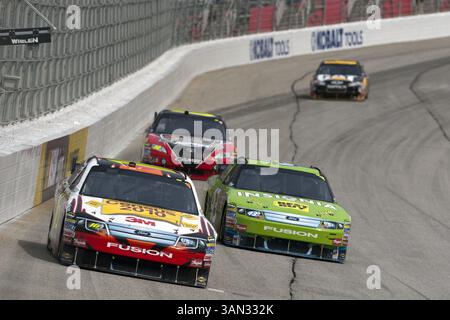 Hampton, GA - 07 mars 2010 : Greg Biffle court pour tourner un tour pour la course du Kobalt Tools 500 à Atlanta Motor Speedway à Hampton, GA. (Crédit image : © ASP/Cal Sport Media/ZUMApress.com) Banque D'Images