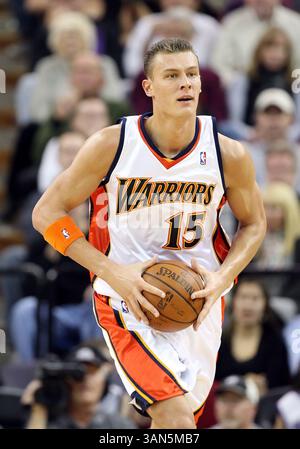 15 Andris Biedrins des Golden State Warriors en action contre les Sacramento Kings à l'Arco Arena de Sacramento, Californie. Les Rois ont battu les guerriers 115-98.(image crédit : © Greg Ashman/Cal Sport Media) Banque D'Images