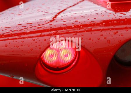 Mar. 26, 2010 - Melbourne, Australie - lumière Ferrari. Championnat du monde de formule 1, Rd 2, Grand Prix d'Australie, jour d'entraînement, Albert Park, Melbourne, Australie, vendredi 26 mars 2010. (Crédit : © Sutton Motorsports/ZUMA Press) Banque D'Images