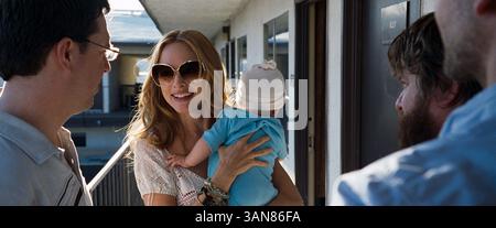 67e Golden Globes annuel de la HFPA - 2010 - meilleur film - comédie ou comédie musicale. DATE DE SORTIE : 5 juin 2009. TITRE DU FILM : TThe Hangover. STUDIO : Legendary Pictures PLOT : une comédie de Las Vegas centrée autour de trois mariés qui perdent leur ami sur le point d'être marié pendant leurs mésaventures ivres, puis doivent retracer leurs pas pour le retrouver. SUR LA PHOTO : HEATHER GRAHAM dans le rôle de Jade Banque D'Images